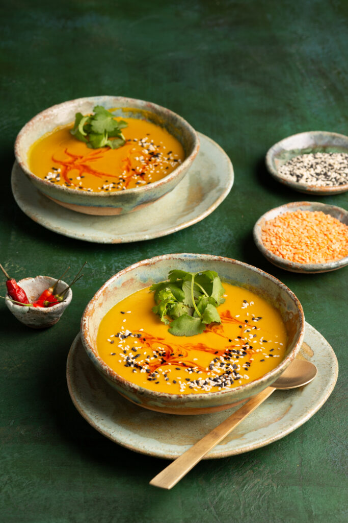 Nourishment in a bowl by cook book photographer Nelly le Comte